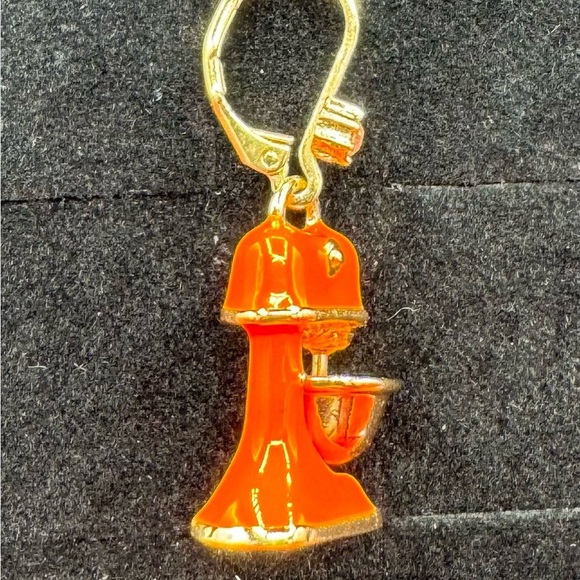 AUTHENTIC NWT Betsey Johnson Thanksgiving/Christmas earrings - Picture 5 of 8